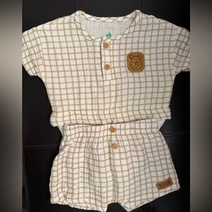 Disney Baby Cream & Tan Grid Infant Set with Pooh Patch